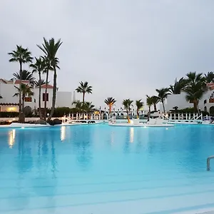 https://luxery-studio-in-ps3-on-the-beach-front.tenerifehoteles.net